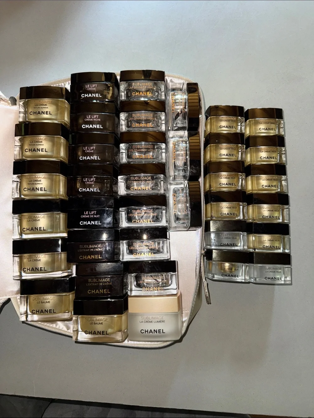 CHANEL collection face